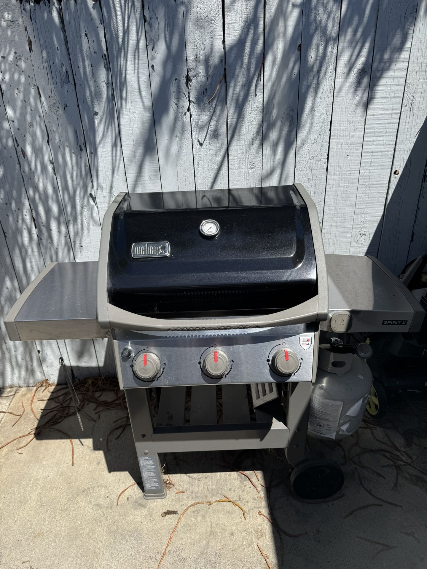 Weber spirit 2 Grill In Great Condition!