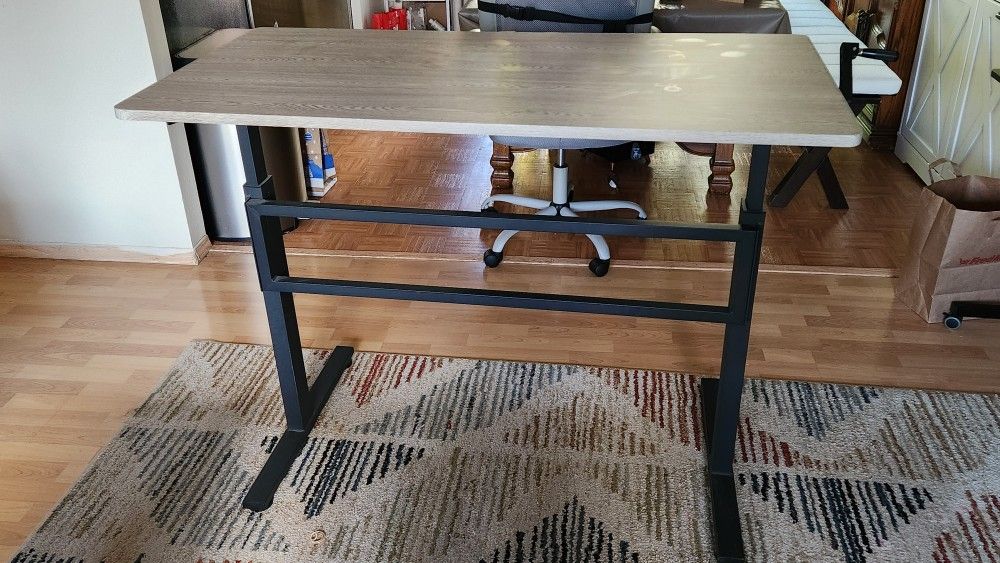 Manual Sit Stand Desk with Office Chair