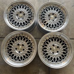 AG M220 Wheels