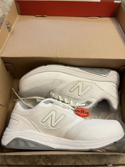 New Balance - Size 11 Wide (men’s)