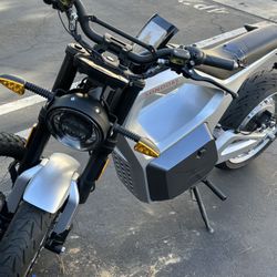 2022 Sondors Metacycle Under 300 Miles