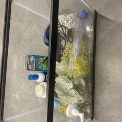 Fish Tank 20 Gallon $20 OBO 