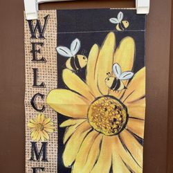 Sunflower Bees  Welcome Garden Flag