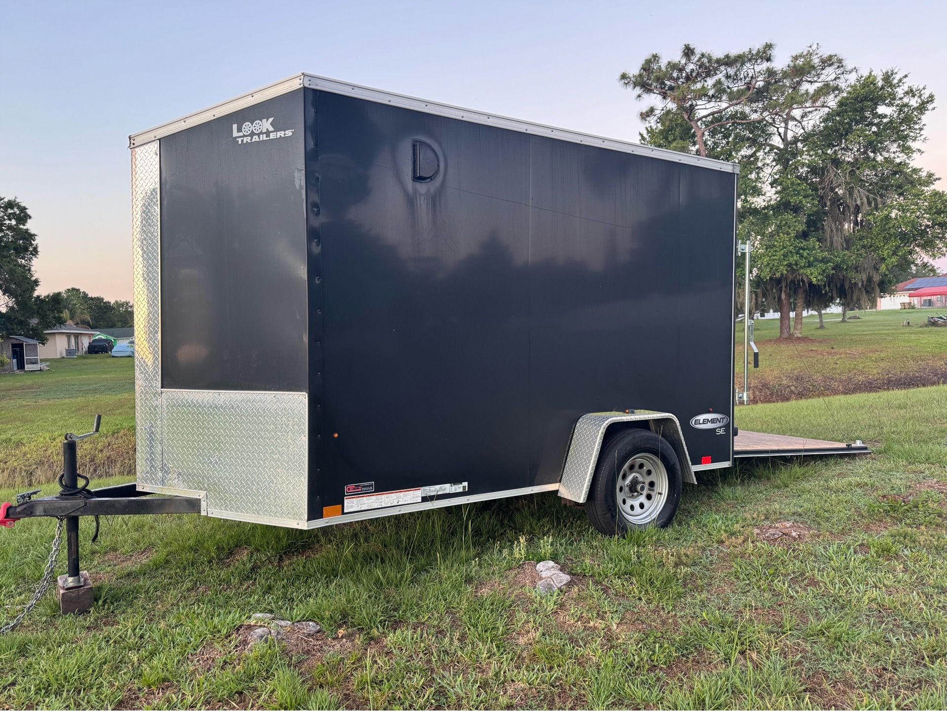 2021 Enclosed Trailer 6x10