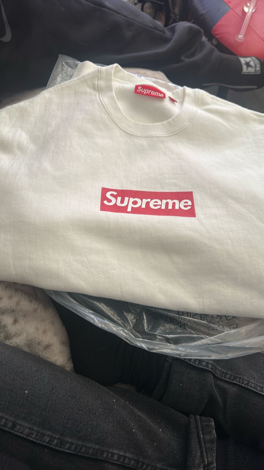 Supreme Sweater Size Medium