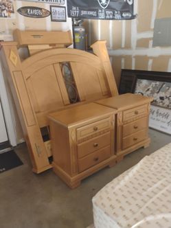 Wood Bedroom Set with Headboard and Nightstands