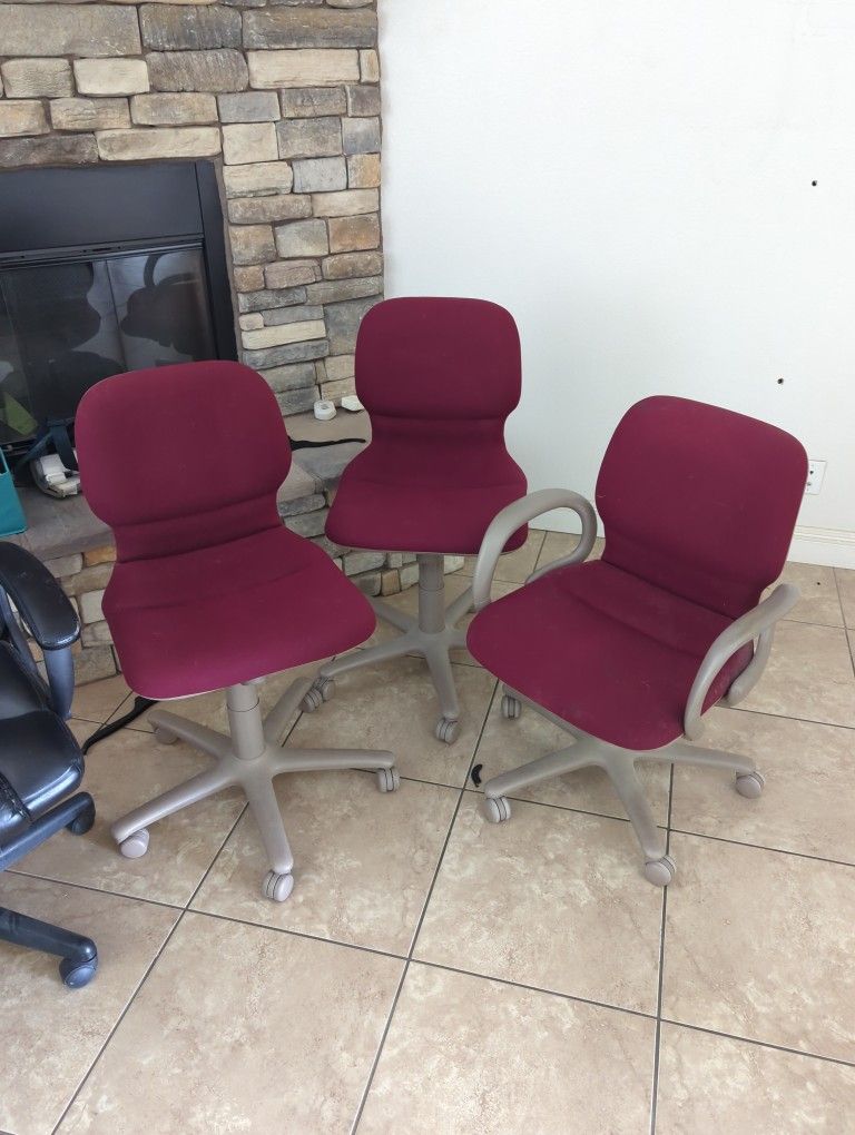 Free Chairs