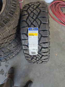 Good year 255 60r20