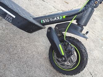 S10 Max Electric Scooter w/Charger