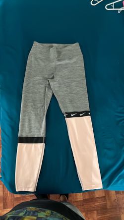 Women Nike leggings