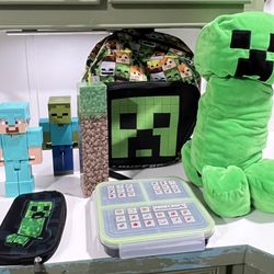 MINECRAFT. Backpack   8.5" Large Figures 7 pieces