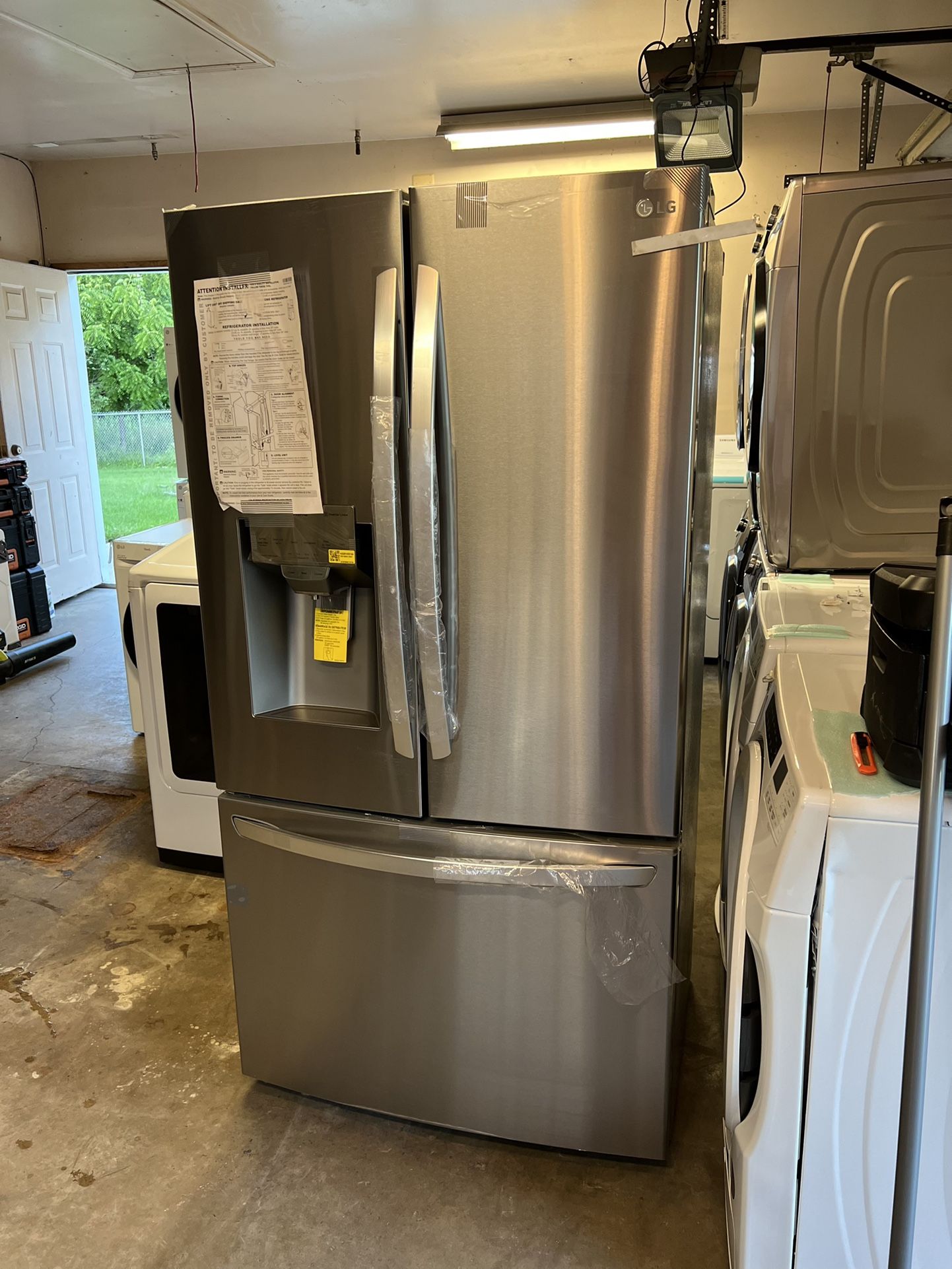 Refrigerator 