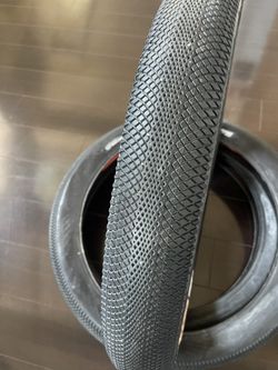 🚴‍♂️ Upgrade Your Ride with the Vee Tire Co. Speedster 24x3.5 Tire! 🚴‍♂️