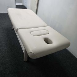 Free massage bed