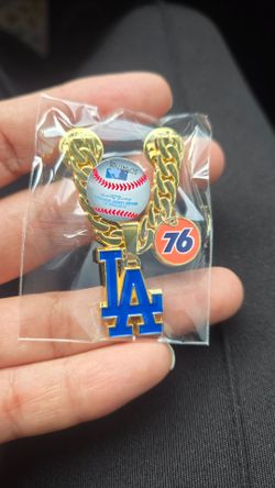 Dodgers Chain 76 Pin