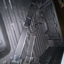 OEM GMC/ Silverado 2500 Running Boards