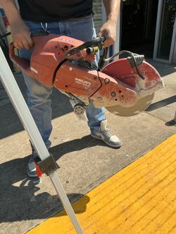 Hilti concrete saw