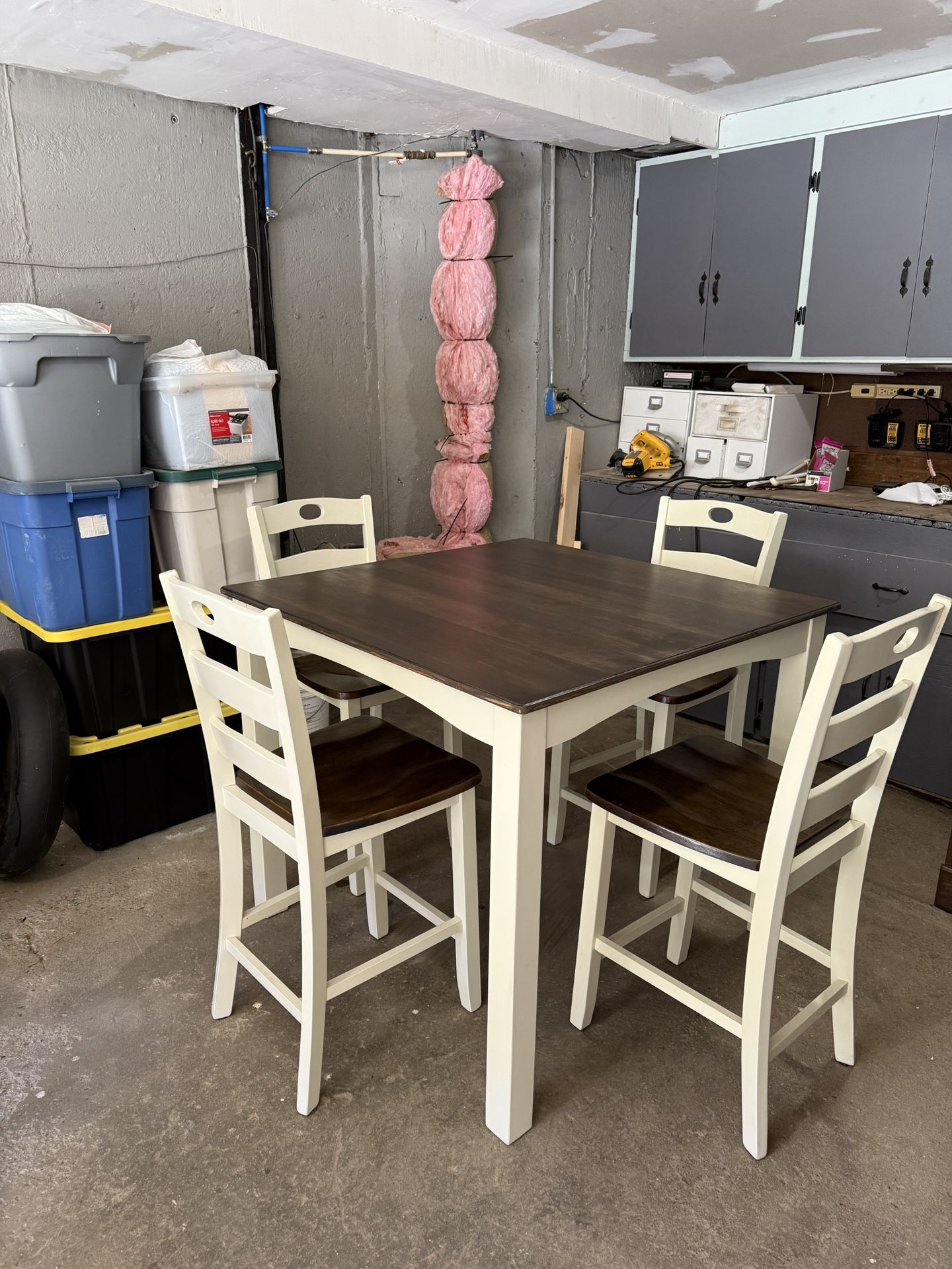 High Top Table And Chairs 