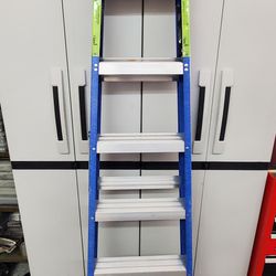 Ladder 6' New