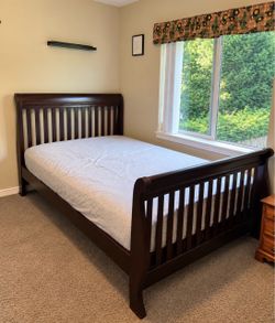 Full Size Solid Wood Sleigh Bed + Sealy Posturepedic Mattress