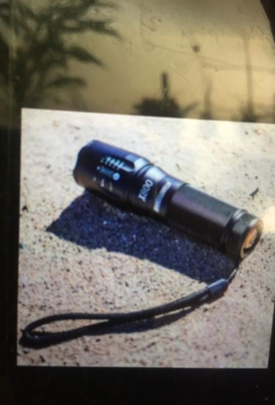 Shadowhawk X800 tactical flashlight