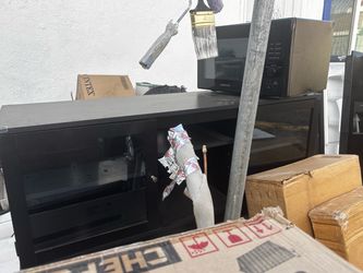 Tv entertainment center