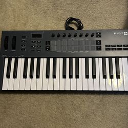 Novation FLKey 37 Like New