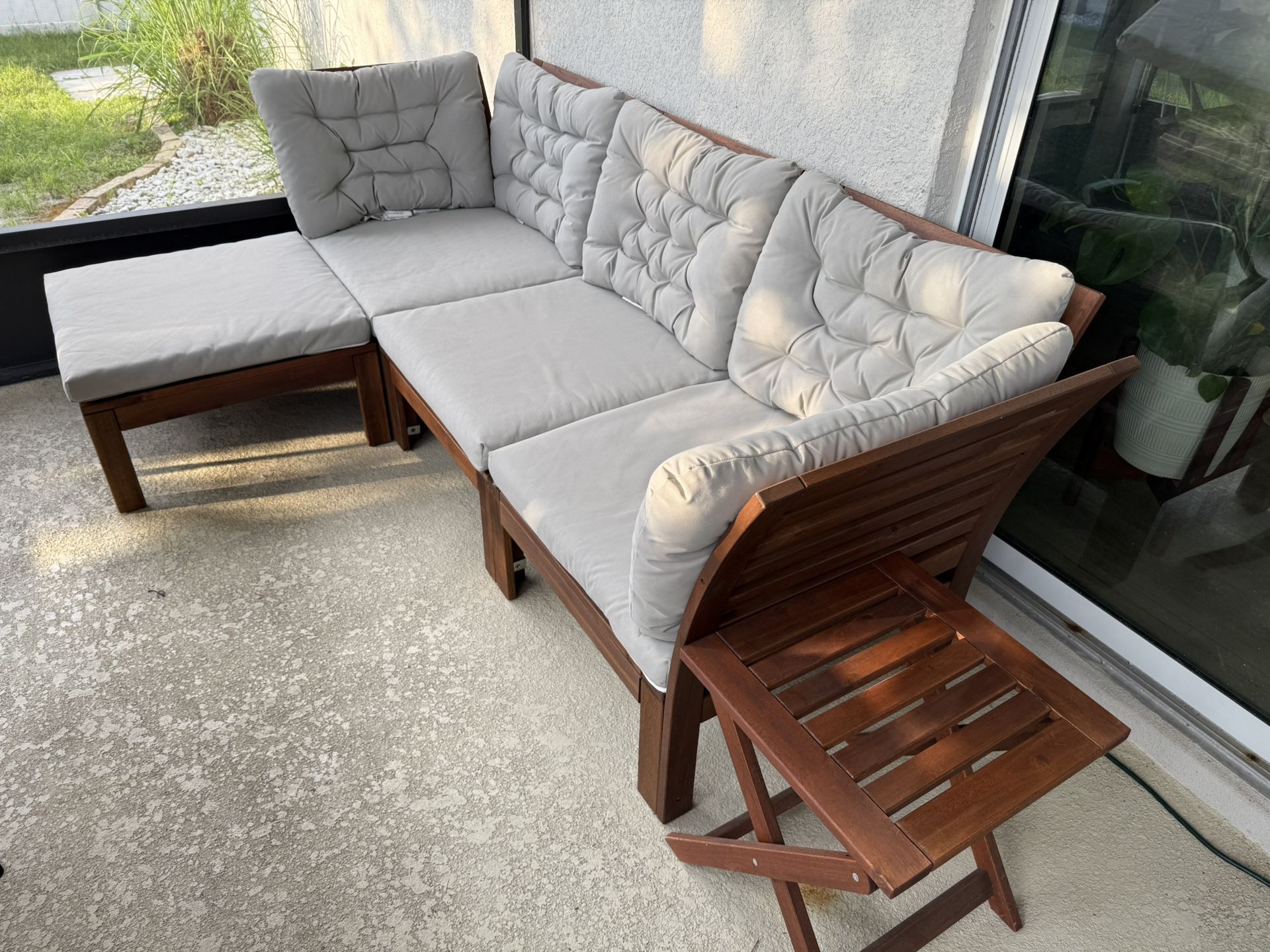 Outdoor 3-seat sofa, with footstool