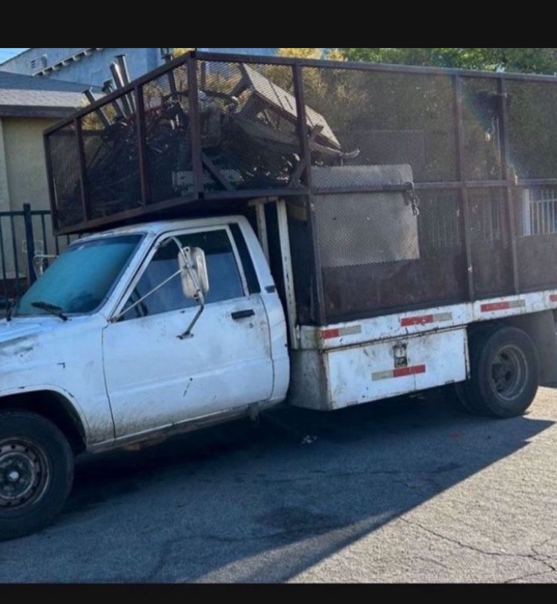 Metal Pick Up