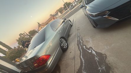 01 Lexus ls430