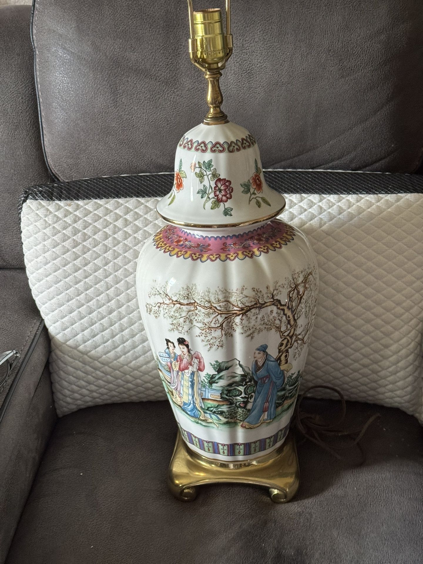 Vintage LARGE Famille Rose Pair Lamps