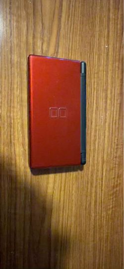 Nintendo DS Lite Crimson Red/Black + Diddy Kong Racing DS Game