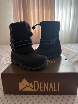 Snow Boots Boys - size 3