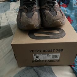 Yeezy 700