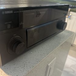 Yamaha RX-A2020 Aventage Reciever