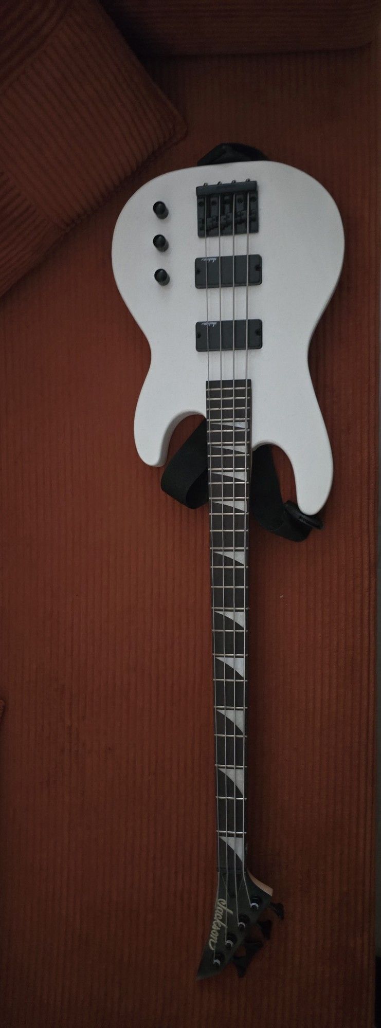 Jackson Bass Guitar  With Amp NEED GONE MOVING SALE
