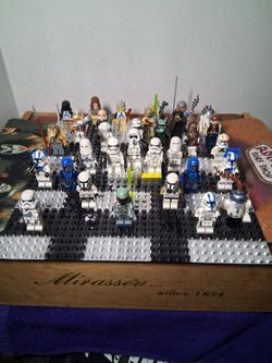Lego Figures  Star war ..Ugnaught,Tusk raider ,Jar Jar,Boba Fett, Kylo,Luke,2 R2-D2 ,