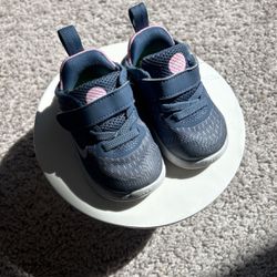 Nike Toddler 4c