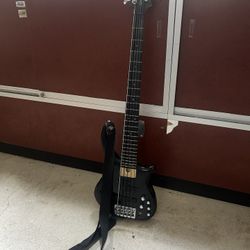 Bass guitar