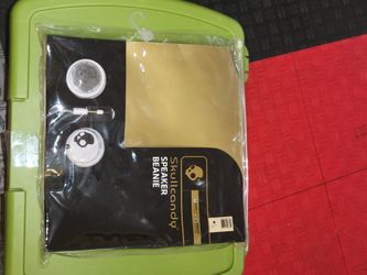 Skullcandy speaker beanie