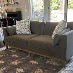 New Thomasville Mokena Sleek Sofa with Hidden Storage Compartments Under Seat Cushions