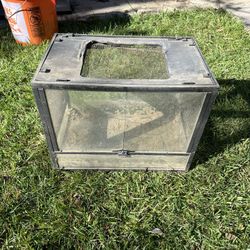 Glass Cage/habitat