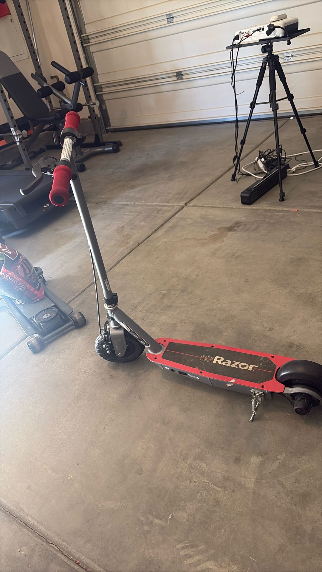 Used Razor Frame Razor Scooter for Sale in Moreno Valley, CA - OfferUp
