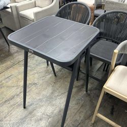 Purple leaf two counter high barstool with one table (scratch)