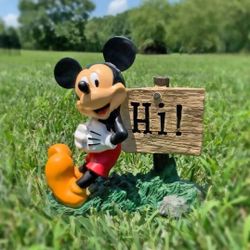 Vintage Large Disney Mickey Mouse Hi Sign ! Garden Statue - 8 Inches Tall