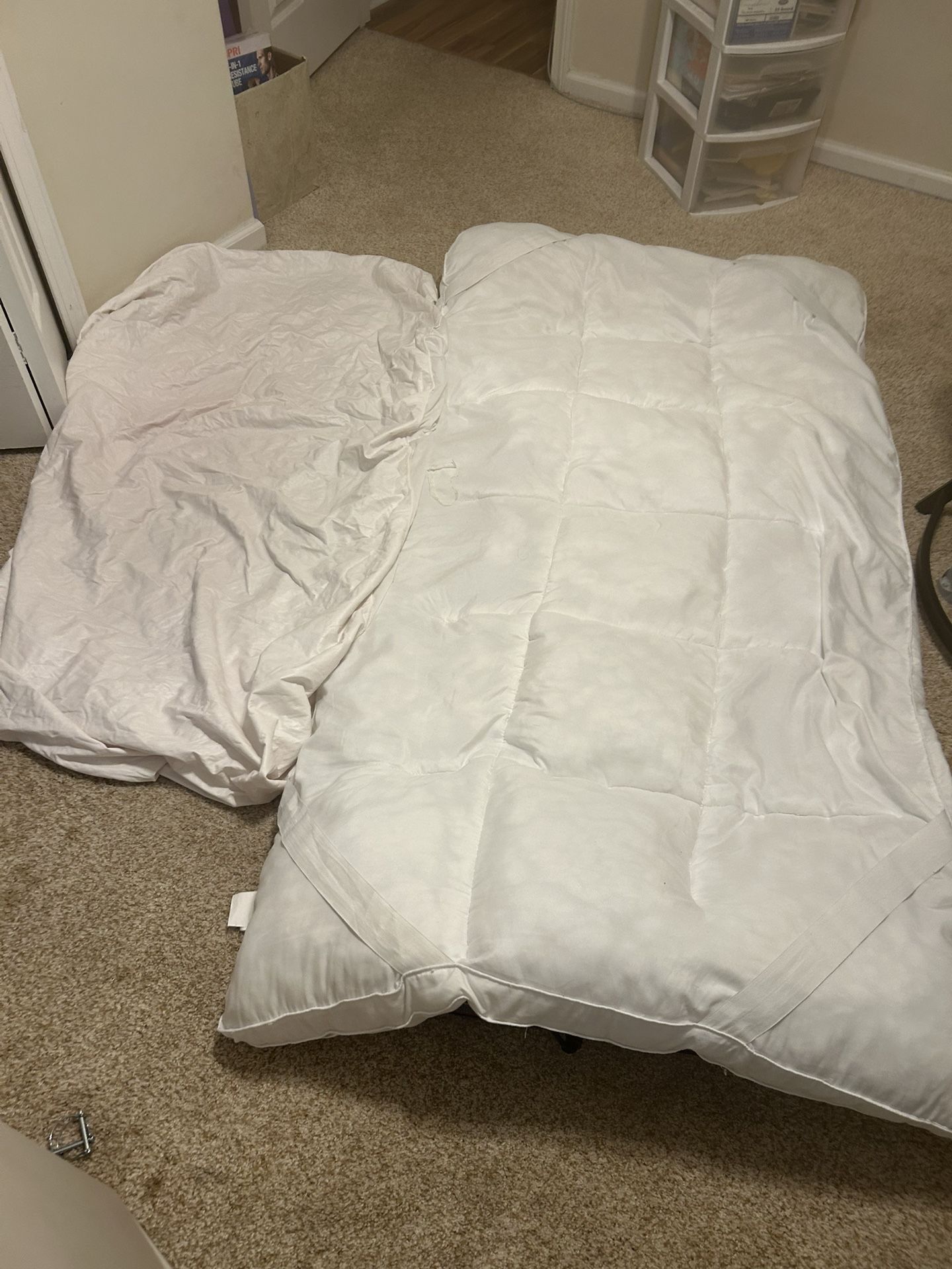 Washer Dryer End Tables Lamps Bedding