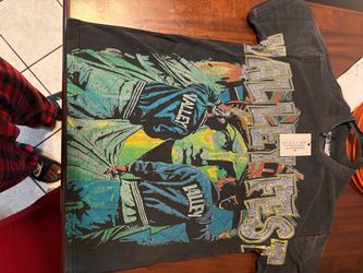 Valley Streetwear Graphic T-Shirt