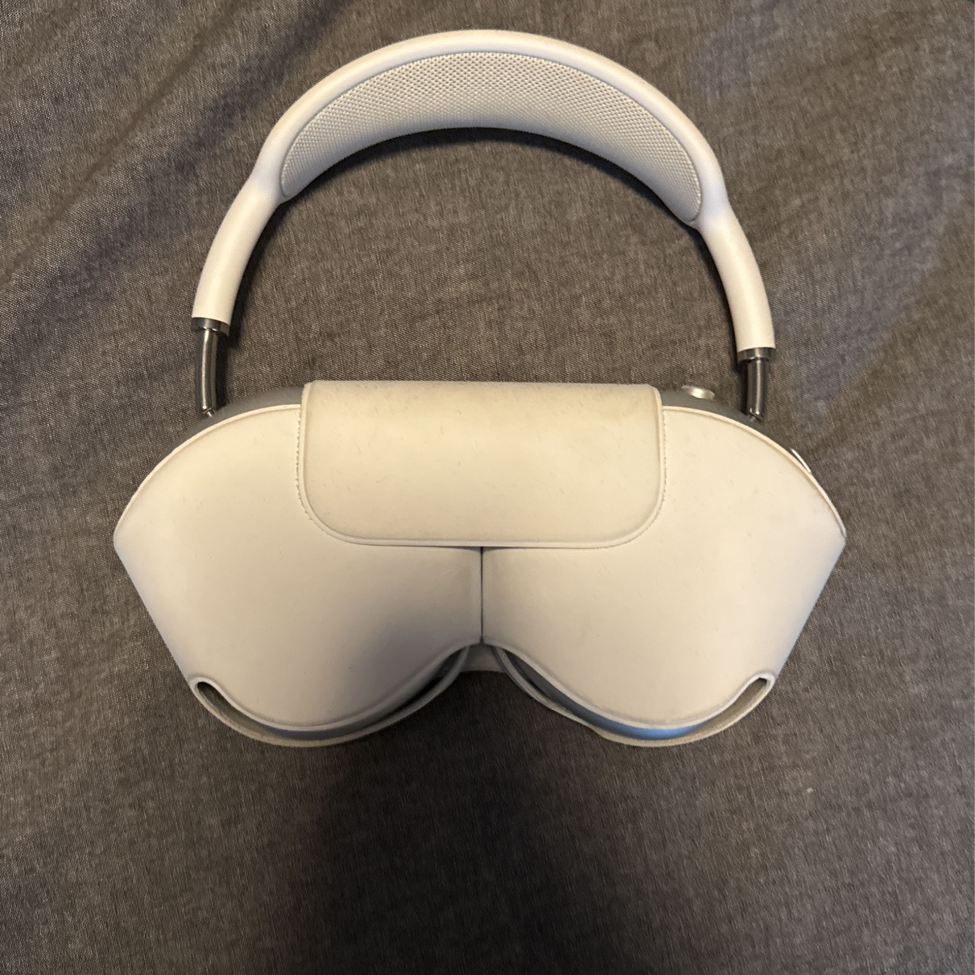 AirPod Pro Max