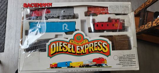 Vintage This is a Bachmann Diesel Express HO Scale Electric Train Set