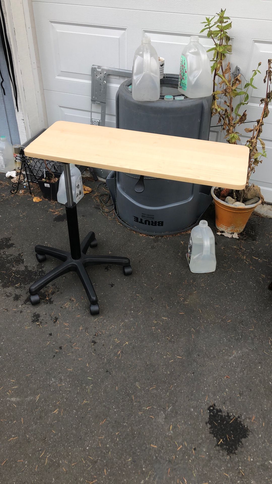 Adjustable Desk C Table couch